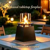 OEM Schwarze Stahl-Tischfeuerstelle Rauchfreier Bioethanol-Kamin in Pyramidenform Desktop-Feuerschale für Hotel, Terrasse und Gartendekoration
