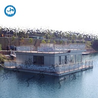 Maison flottante stable en aluminium avec pont en structure WPC à vendre – Maison sur l'eau