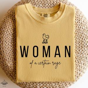 T-shirt casual da donna con grafica Woman Of A Certain Rage, manica corta, girocollo, 100% cotone - Product Image 3