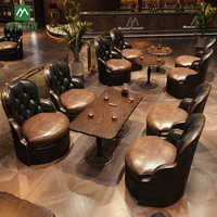 Ensemble de meubles de bar de style rétro américain, table et chaises de bistrot, canapé en cuir, fauteuil, siège arrière de style américain rétro