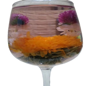 Fiori di tè fioriti artigianali con diversi tipi di fiori fiore palla di tè - Product Image 2
