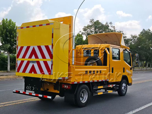 Urban Expressway Work Zone Protection Truck FOTON 80km/h Crash Cushion Truck Mounted Attenuator Buffer Vehicle - Product Image 5
