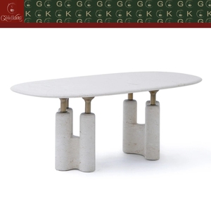 Mesa de Comedor Ovalada Moderna GOLDKING de Travertino con Tapa Beige, Patas de Bloque Doble con Acabado en Latón, Diseño Personalizado, Directo de Fábrica - Product Image 3