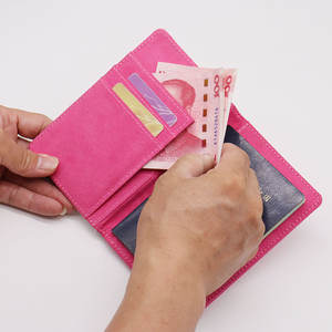 Porte-passeport en cuir PU personnalisé couverture <span class=keywords><strong>de</strong></span> passeport rose en gros concepteur <span class=keywords><strong>de</strong></span> luxe avec motif imprimé par sublimation - Product Image 4