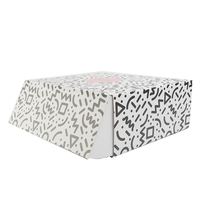 Boîte d'emballage personnalisée pour vêtements CustomTrendy, impression personnalisée, écologique, recyclable, avec impression de logo à l'extérieur et à l'intérieur