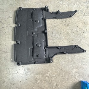 Plaque de protection moteur Lexus 51410-50040 pour LS500H modèle 2018, protection du dessous de caisse - Product Image 2