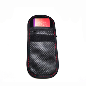 Sac anti-émission de signal Faraday pour clé de voiture intelligente, portefeuille antivol RFID en PU carbone avec porte-clés - Product Image 4