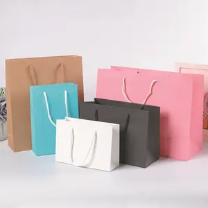 개인 도매 종이 가방 포장 부티크 가방 나만의 로고가있는 맞춤형 고급 쇼핑지 선물 가방