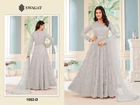 Robe Anarkali de qualité supérieure avec broderie et travail de séquence disponible au prix d'exportation