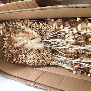 Foglie d'oro artificiali in plastica di eucalipto per decorazioni natalizie F 1692 - Product Image 3