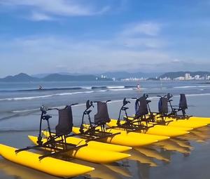 Bicicletta Acquatica a Pedali Galleggiante per Noleggio Sport Acquatici - Bici d'Acqua in PVC Resistente per Resort, Parchi e Marinas - Product Image 3