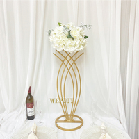 Support de fleurs géométrique en fer doré détachable de 80 cm de haut, idéal pour les fêtes et mariages, emballé en carton, centre de table de luxe