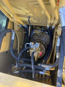 Fabriqué au Japon, excavatrice d'occasion Caterpillar Cat320C CL de 20 tonnes, modèle 2023, pompe hydraulique d'origine - Product Image 6