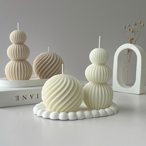 Bougie parfumée nordique côtelée en forme de boule, spirale rayée, empilable, décoration d'intérieur, cadeau - Product Image 4