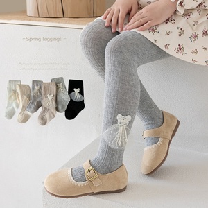 Leggings pour filles printemps-automne en gros avec nœud en dentelle sur un côté, couleur unie, en coton - Product Image 2