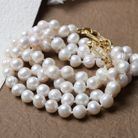 Collier minimaliste avec fermoir cœur, perles naturelles de 9 mm, perles d'eau douce enfilées, chaîne polyvalente pour clavicule, fermoir noué, 45 cm