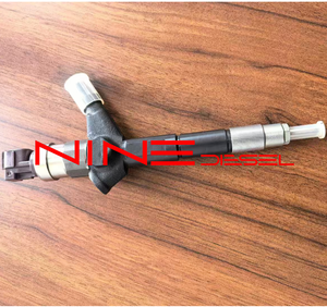 Autopartes 4 pines inyector de combustible 095000-0880 inyector diésel 095000-0880 <span class=keywords><strong>16600</strong></span>-<span class=keywords><strong>AU600</strong></span> - Product Image 4