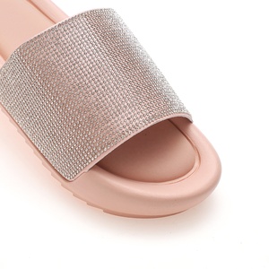 Customize Outdoor Bling Decoration <strong>Flat</strong> Women <strong>Sandals</strong> Outdoor Slides Slippers for <strong>Ladies</strong> Women <strong>Flat</strong> <strong>Sandals</strong> - Product Image 2