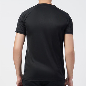 Fournisseur OEM, vêtements de fitness légers et respirants pour hommes, t-shirt de sport pour hommes, t-shirt d'entraînement à séchage rapide, vêtements d'entraînement de gym - Product Image 3