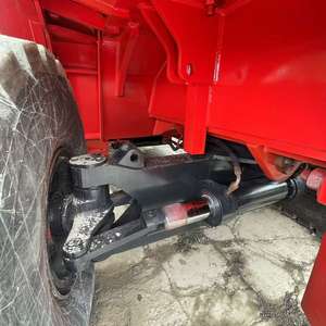 中古45トンFantuzzi CS45KMポートマシンコンテナハンドルディーゼルエンジン駆動リーチスタッカー45トンポートリフティングクレーン - Product Image 3