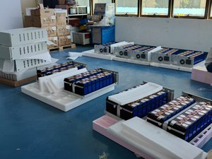 ระบบพลังงานแสงอาทิตย์แบบออฟกริดพร้อมตู้แบตเตอรี่แรงดันสูง Tewaycell 100KWh ที่เหมาะสม - Product Image 4