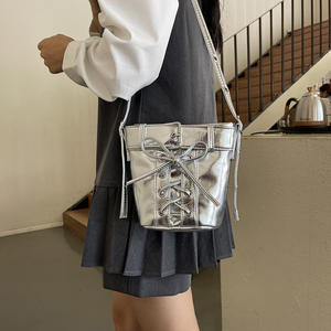 Bolso de Hombro Estilo Coreano, Nuevo Estilo Verano 2024, Moderno y a la Moda, Bolso Bandolera Simple. - Product Image 2
