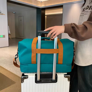 10 pièces peut logo personnalisé bagage à main <span class=keywords><strong>sac</strong></span> de <span class=keywords><strong>sport</strong></span> pour hommes femmes Fitness OEM <span class=keywords><strong>sac</strong></span> de <span class=keywords><strong>sport</strong></span> avec compartiment à chaussures <span class=keywords><strong>sac</strong></span> de voyage - Product Image 5
