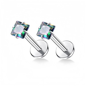 Boucles d'oreilles clous carrées en acier inoxydable avec zircon, design géométrique, sertissage à griffes, bijoux de piercing pour cartilage, cadeau, accessoire de mode - Product Image 4