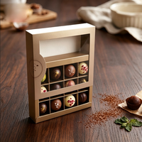Boîte d'emballage alimentaire en papier pliable pour chocolats et truffes, avec tiroir coulissant transparent en PVC et logo doré personnalisé