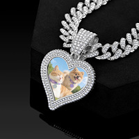 Collier tendance Hip Hop avec pendentif cœur personnalisé serti de pierres et chaîne maille cubaine plaqué or 18 carats