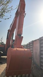 Excavatrice sur chenilles Hitachi ZX350 d'occasion populaire, modèle 2023, en excellent état, avec moteur et pompe à engrenages, poids opérationnel de 35 tonnes, en promotion - Product Image 3