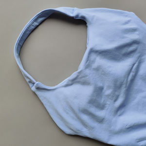 توب رياضي نسائي بدون أكمام مع حمالة صدر مدمجة للجري والتمارين الرياضية واليوغا - Product Image 5