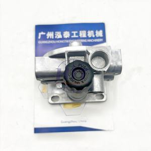 Pompa Manuale del Carburante VOE11110702 per Motore Diesel 2KG per Escavatori EC210B EC240B <span class=keywords><strong>EC360B</strong></span> - Product Image 5