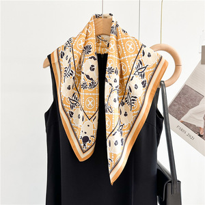 Modello personalizzato basso MOQ stampa digitale 70*70cm 100% <span class=keywords><strong>pura</strong></span> <span class=keywords><strong>seta</strong></span> sciarpa quadrata di lusso Designer <span class=keywords><strong>Foulard</strong></span> quadrati 100% sciarpe di <span class=keywords><strong>seta</strong></span> - Product Image 5