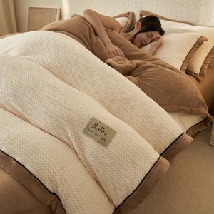 Set Biancheria da Letto in Pronta Consegna in Pile di Velluto Spesso, Completo Copripiumino Misura Doppia e King Size, Lato AB, Lenzuola in Pile di Latte per la Casa - Product Image 4