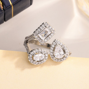 Bague en argent sterling 925 oxydé |   Bague en argent martelé vintage |   Bague de style bohème pour femmes - Product Image 1