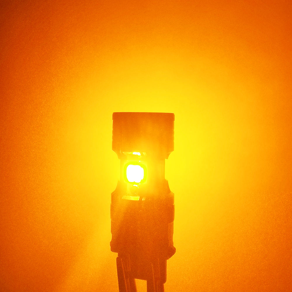 สีเหลืองอำพัน