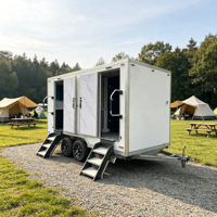 Remorque sanitaire portable à double cabine avec toilettes et réservoir de stockage pour les secours d'urgence et les camps d'aide humanitaire