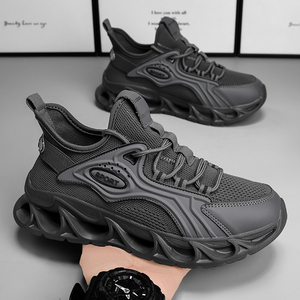 Chaussures de sport décontractées pour hommes avec empeigne en PU, semelle antidérapante, confort amorti, coupe basse, design à lacets, portables toute la journée, robustes et souples - Product Image 2