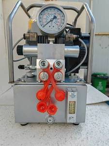 Bomba Hidráulica de Doble Acción de Dos Etapas 220V para Llave Dinamométrica, Unidad de Potencia Hidráulica de Alta Presión 700 Bar - Product Image 2