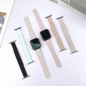 Bracelet de montre magnétique en silicone ultra-fin Upro, 45 mm, 49 mm, bracelet de sport souple pour Apple Smart Watch - Product Image 1