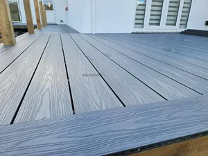 WPC Teak colore WPC terrazza all'aperto a prova di fuoco tappato in fibra di legno impermeabile di alta qualità composito Decking antiscivolo