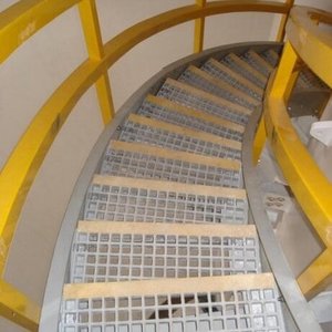Chống-trượt sợi thủy tinh gia cố nhựa cầu thang bước đúc hoặc pultruded GRP cầu thang Tread - Product Image 3