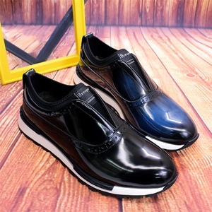 Scarpe da uomo casual di lusso Vikeduo fatte a mano, slip-<span class=keywords><strong>on</strong></span> in pelle verniciata lucida, <span class=keywords><strong>sneakers</strong></span> di alta gamma per appuntamenti. - Product Image 6