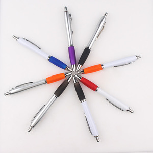 Stylo bille sportif promotionnel de haute qualité avec grip en caoutchouc souple, en plastique, 1,0 mm, gravure laser, logo personnalisé, encre noire/bleue - Product Image 2