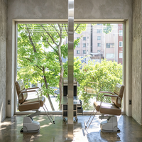 Aménagement intérieur de salons de coiffure modernes : nous proposons des solutions complètes