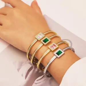 Atacado personalizado 18k banhado a ouro aço inoxidável para mulheres amuletos acessórios zircão moda jóias pulseiras bagnles