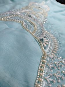 Ensemble semi-couturié en soie pure avec broderie à la main, Kurta, pantalon et dupatta, tenue ethnique de créateur pour femme, vêtement traditionnel - Product Image 2