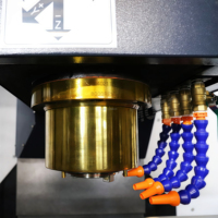 Centre d'usinage vertical CNC VMC855 3 axes 4 axes 5 axes Contrôle GSK Automatique Haute précision