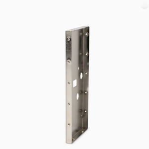 Plaque de montage en acier inoxydable avec trous et découpes pour l'installation d'équipements - Product Image 5